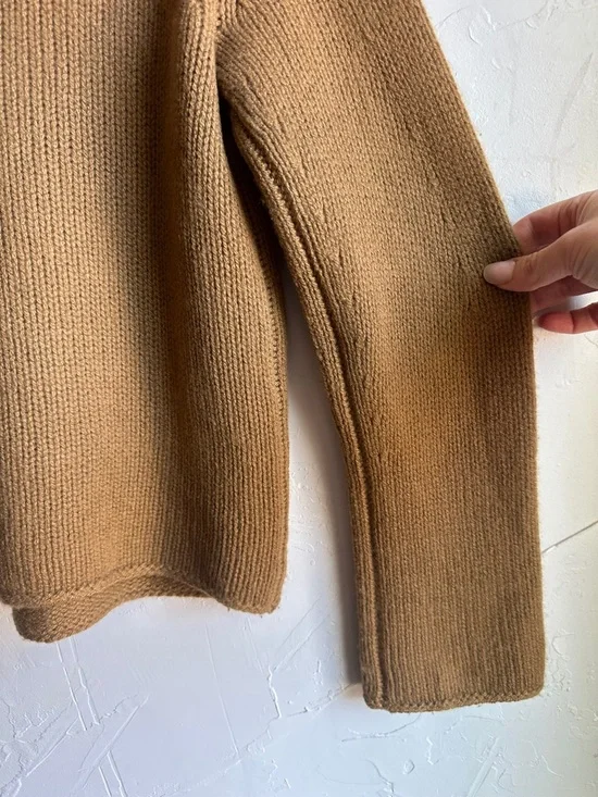 Vince 100% Cashmere Sweater Camel Minimalist Quiet Luxury Capsule Sz M - Picture 6 of 12